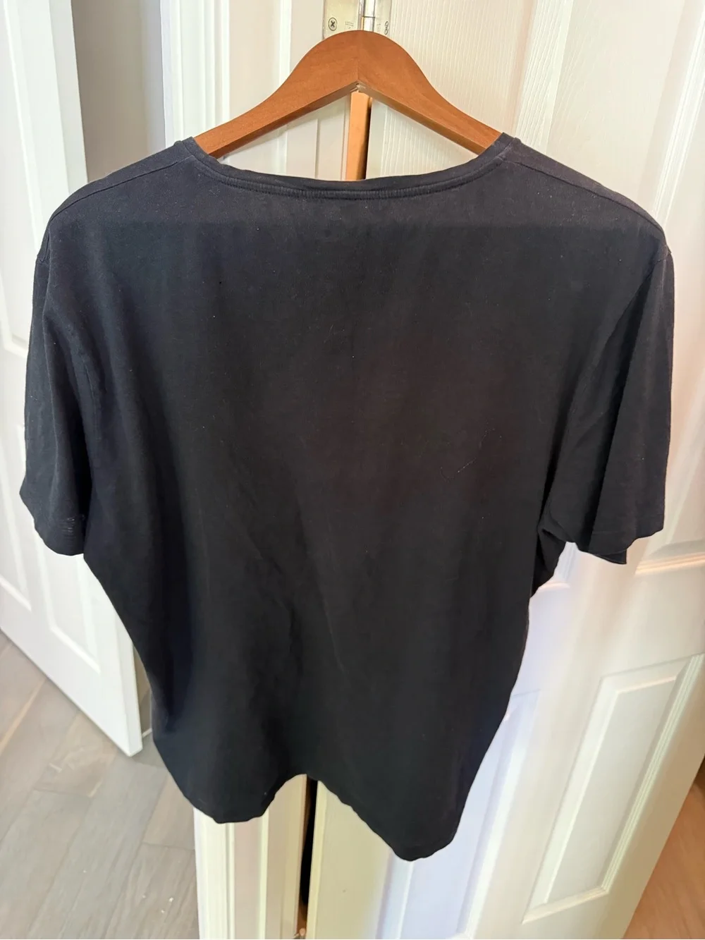 Gucci Black Logo Tee (Fits like L/XL)